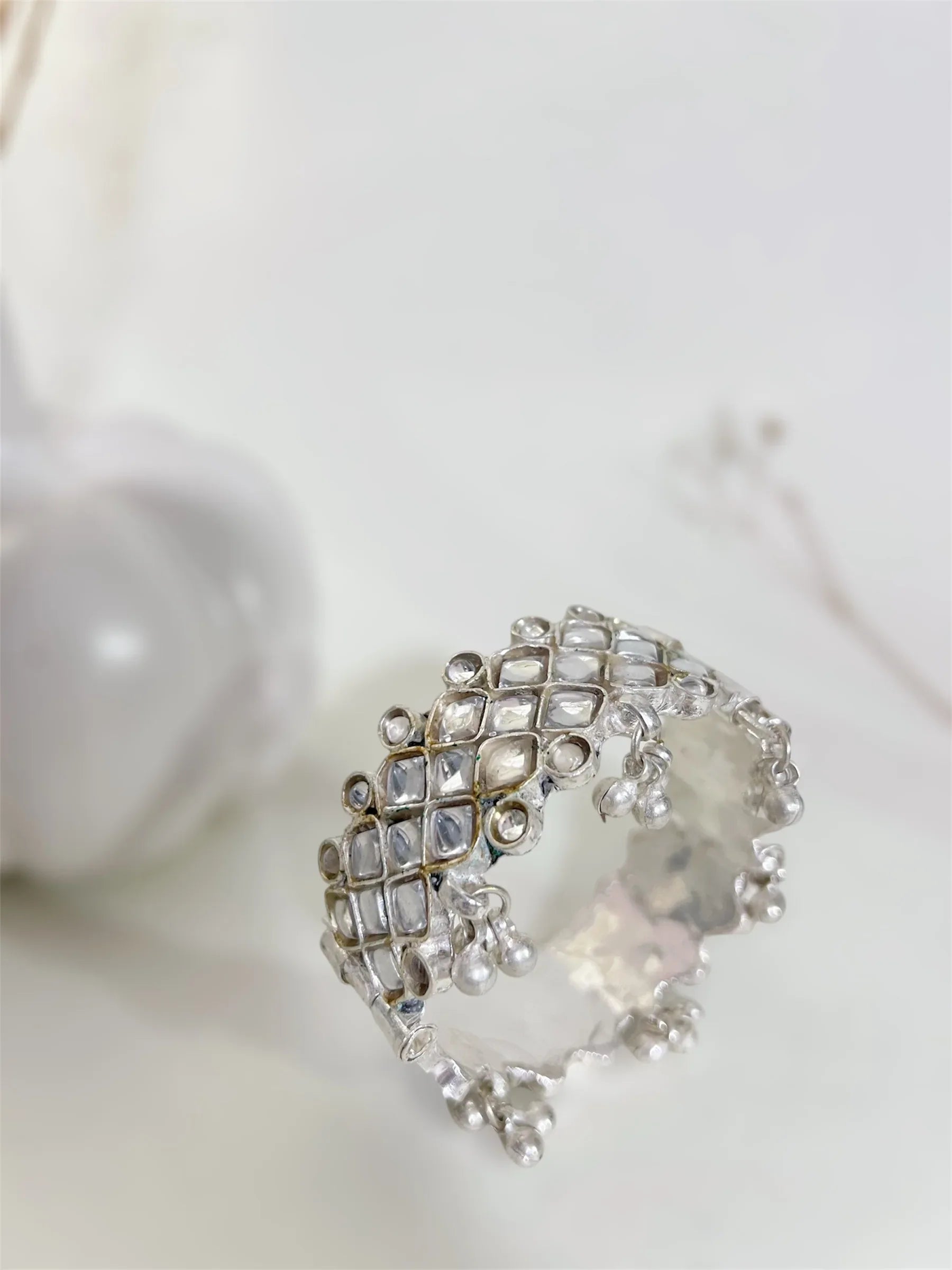 PearlMirror Bracelet - Jhaanjhariya