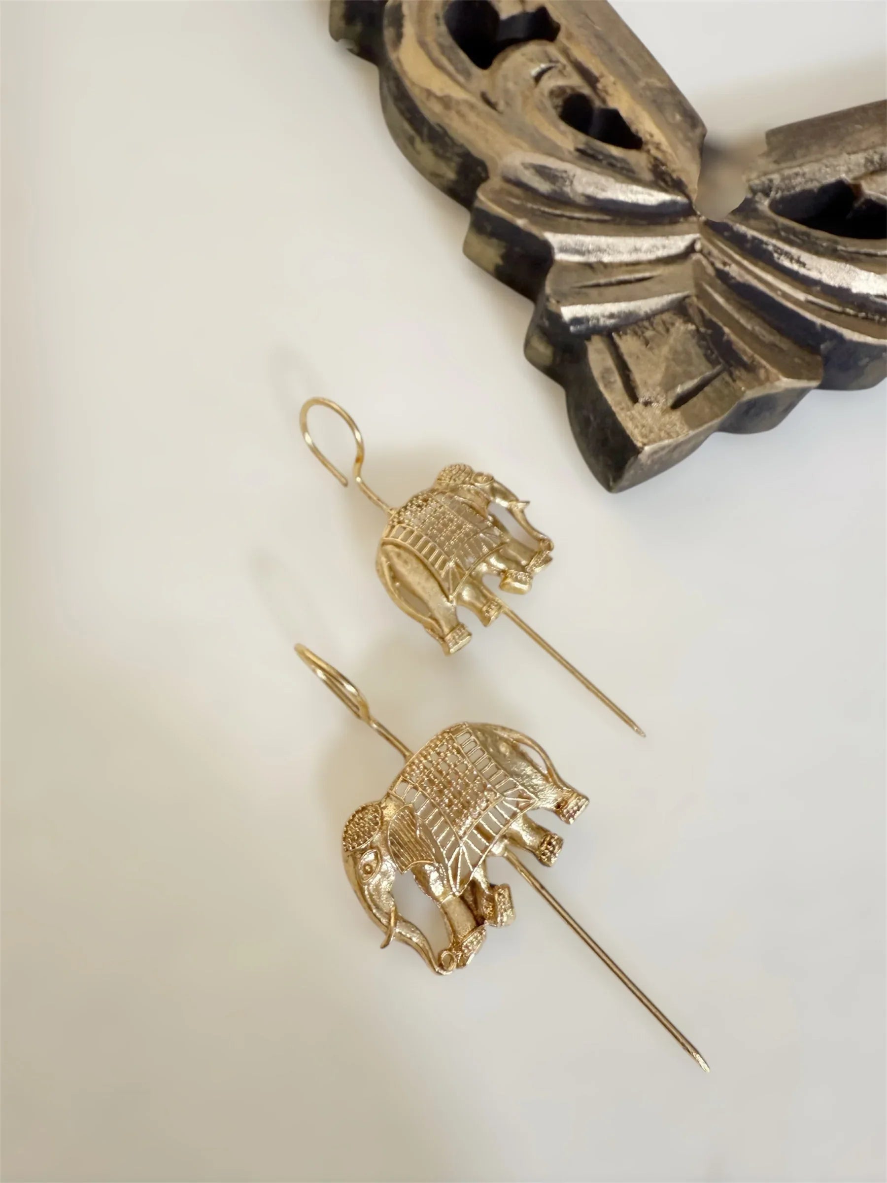 Gaja Sona Earring (SET OF TWO) - Jhaanjhariya