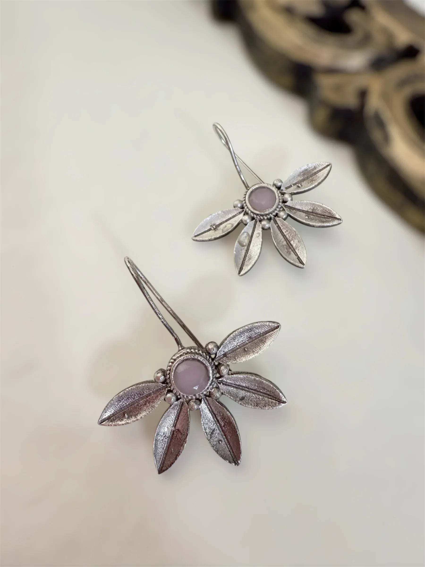 Tara Hook Earrings - Jhaanjhariya