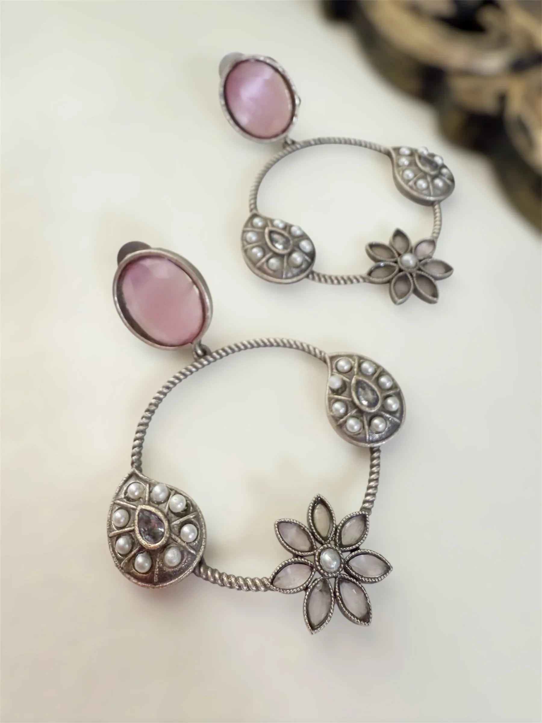 Desi Chamakte Chandbali - Jhaanjhariya