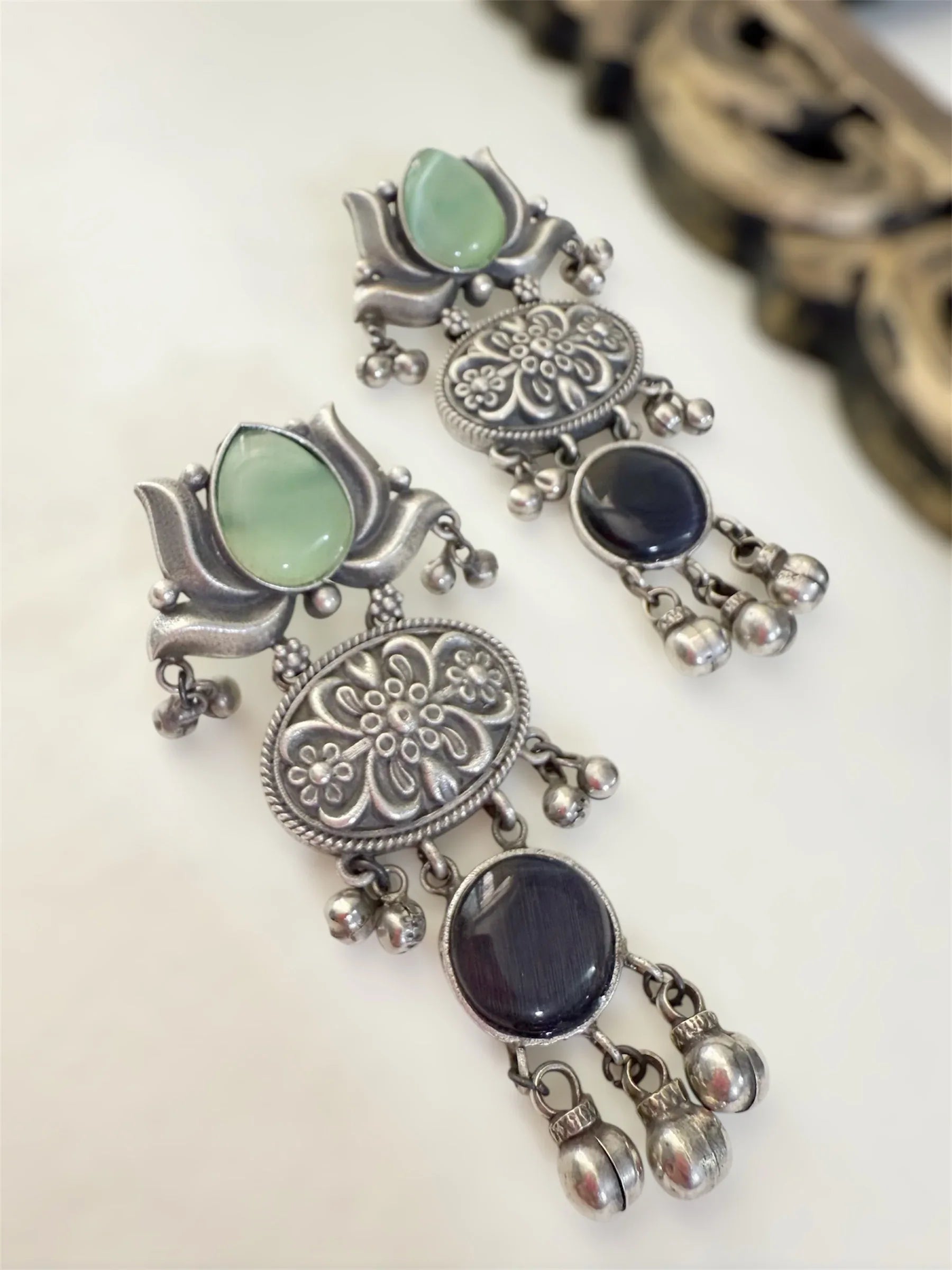 Chamakte Raag Earrings - Jhaanjhariya