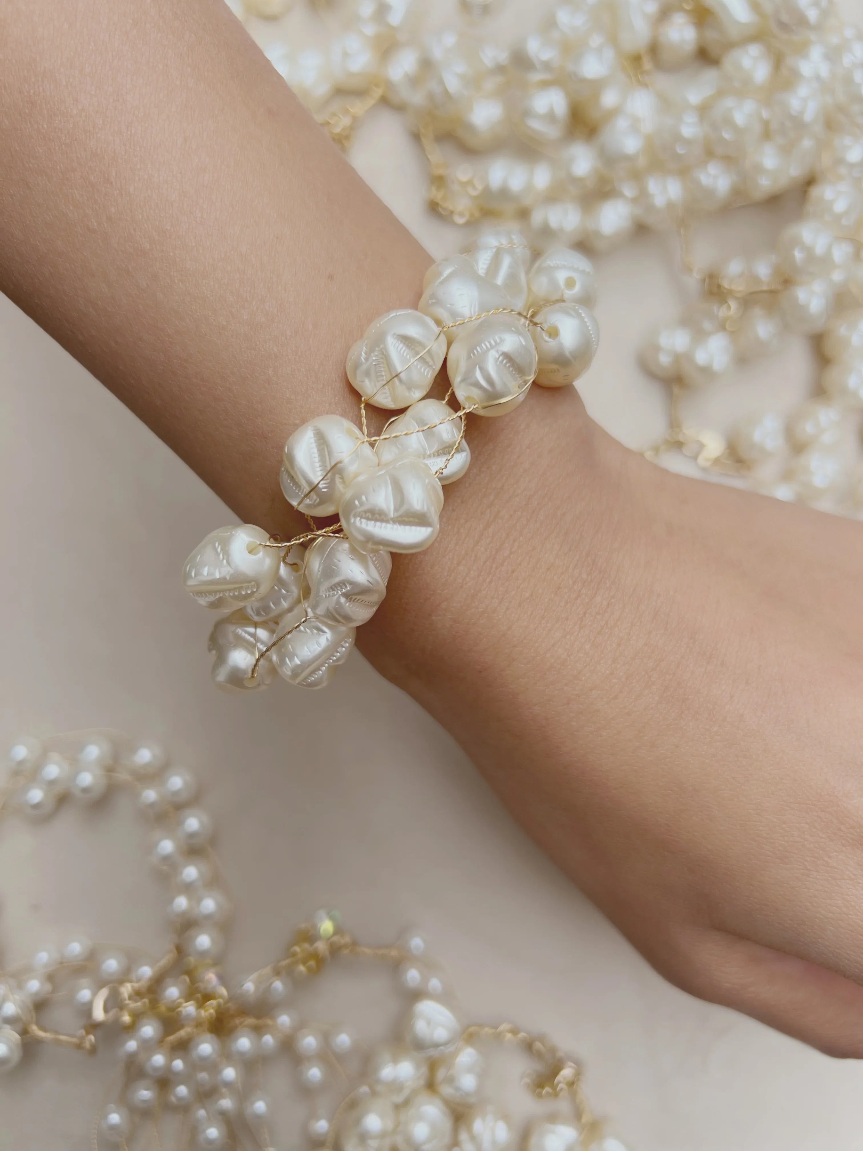 Emery Pearl Bracelet - Jhaanjhariya