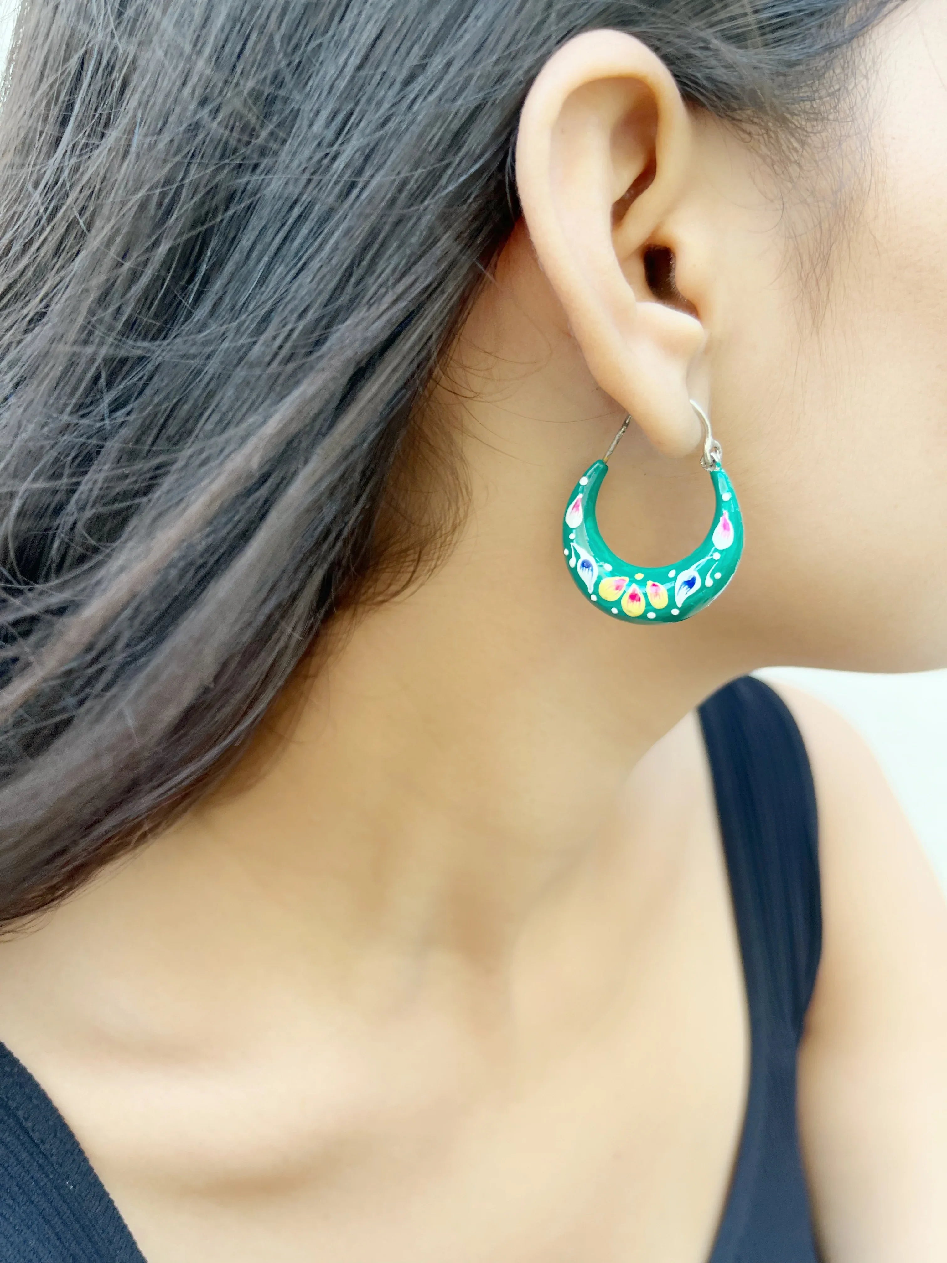 Meenakaar Hoops - Jhaanjhariya