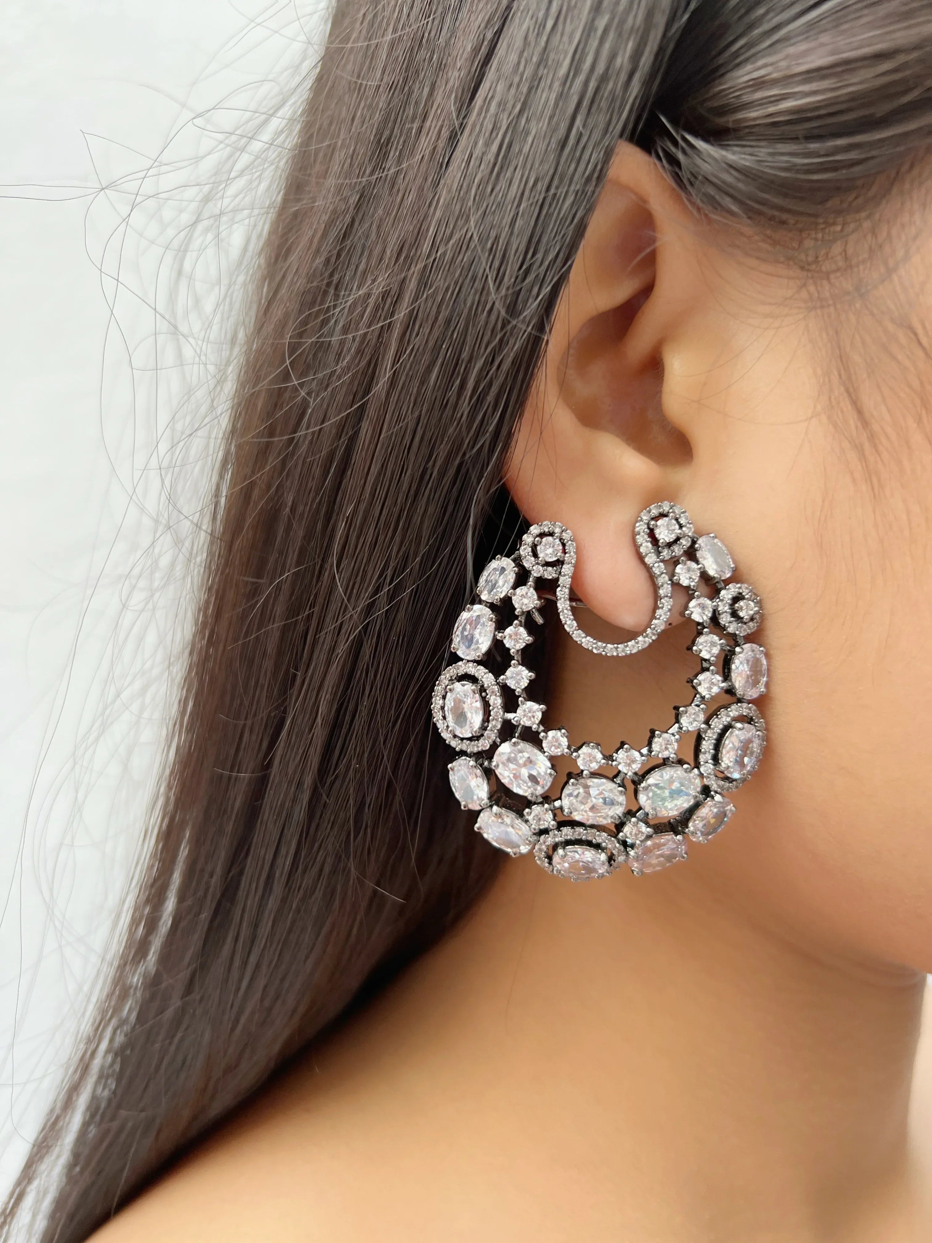 Lydia Danglers - Jhaanjhariya