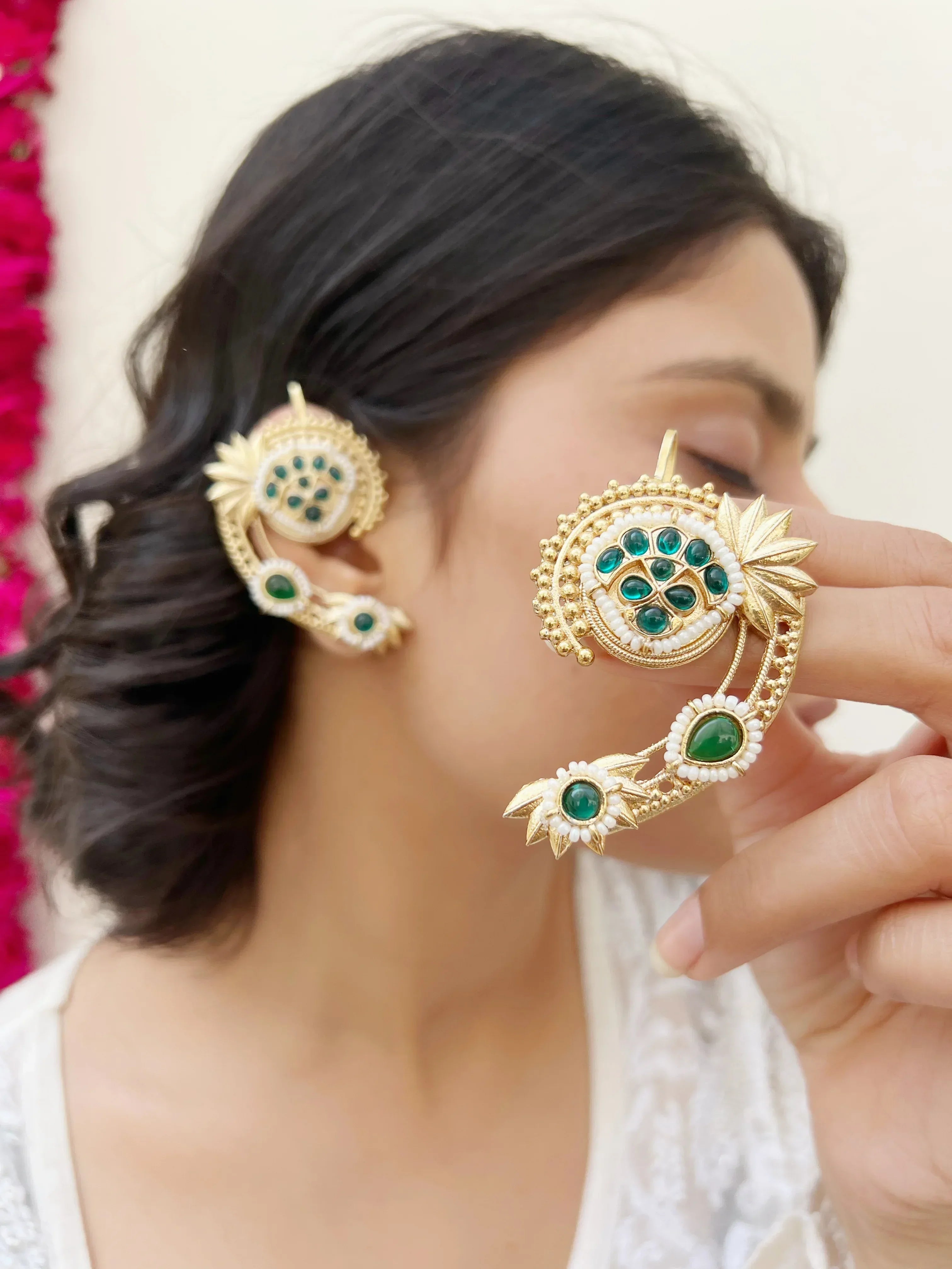 Moonveena Golden Earcuffs (SET OF TWO) - Jhaanjhariya