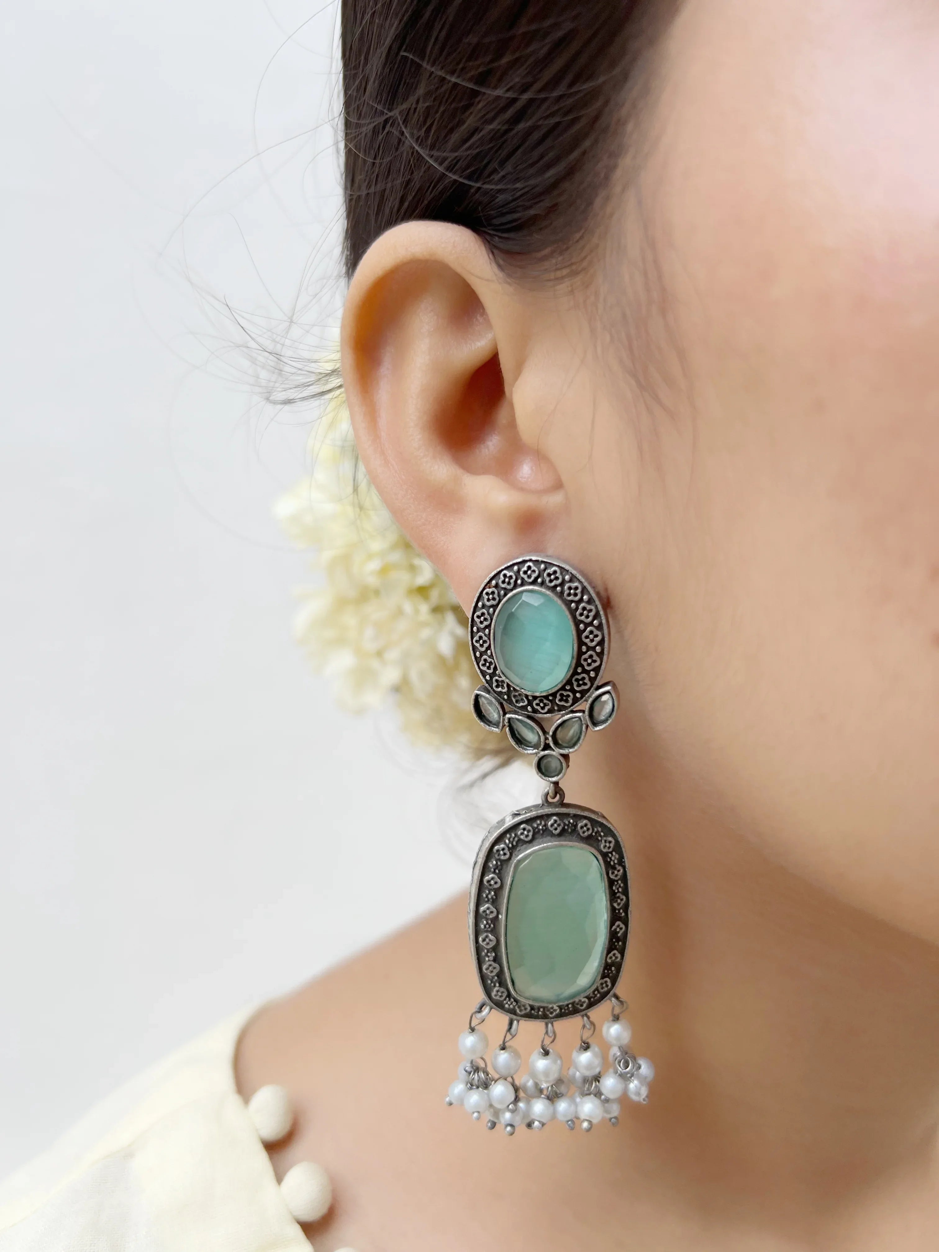 Madhvi - Jhaanjhariya