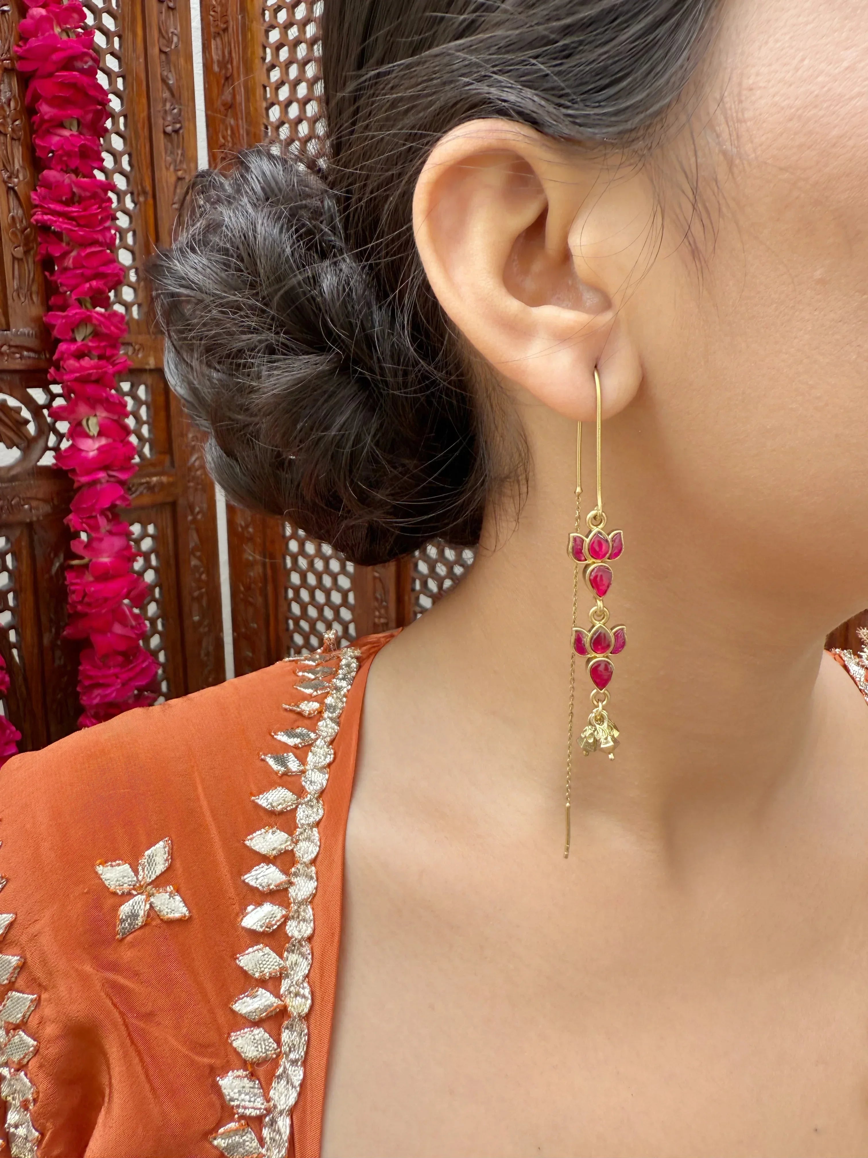Bloom Kamal Threader Earring - Jhaanjhariya