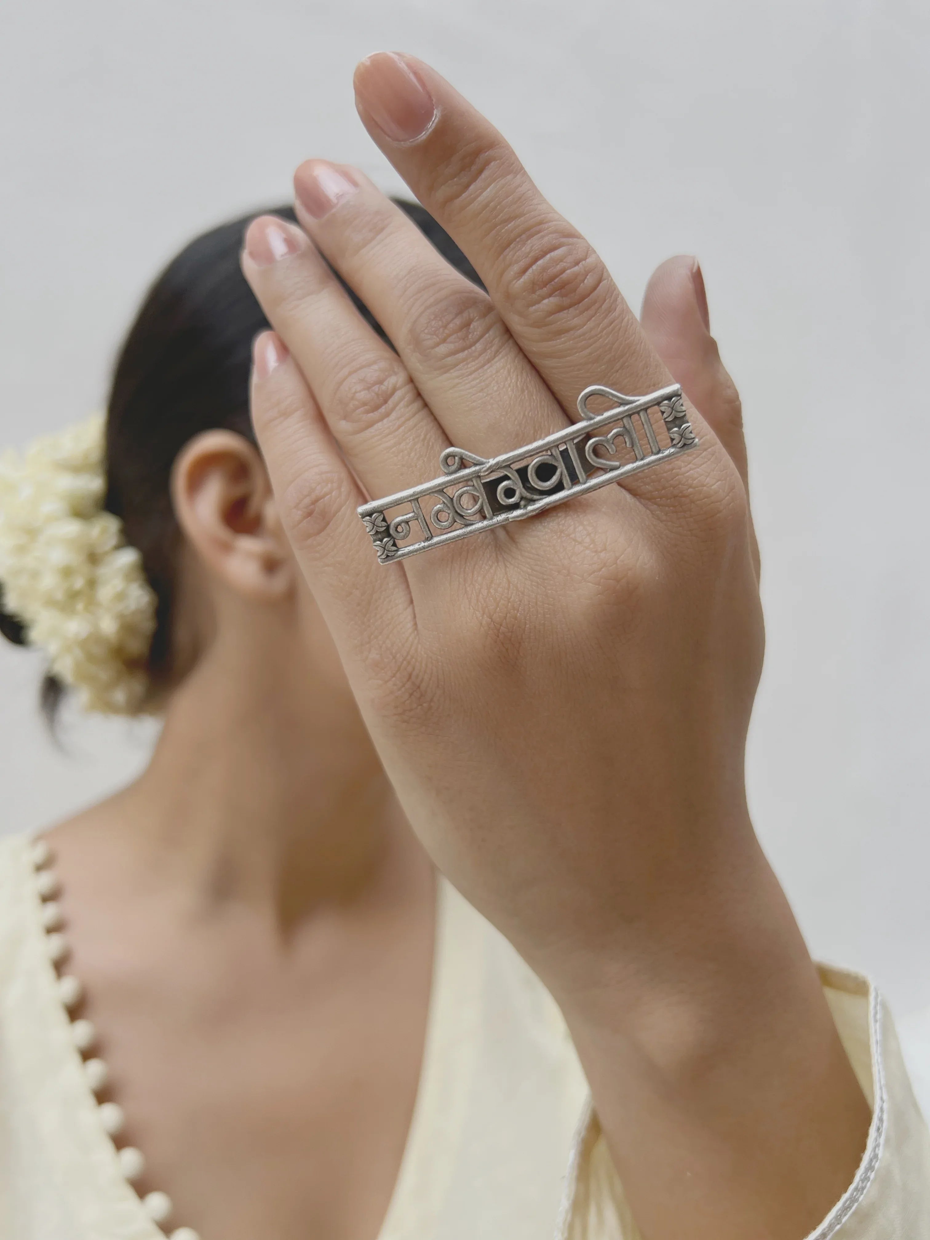 Dharini - Jhaanjhariya