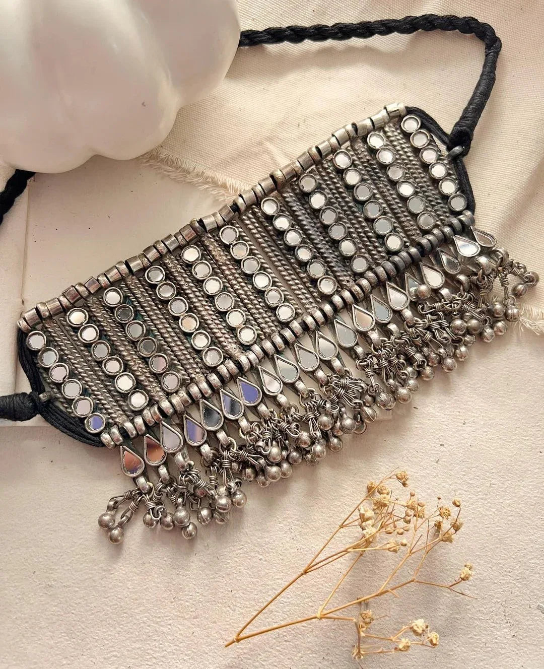 Niharika Mirror Choker - Jhaanjhariya