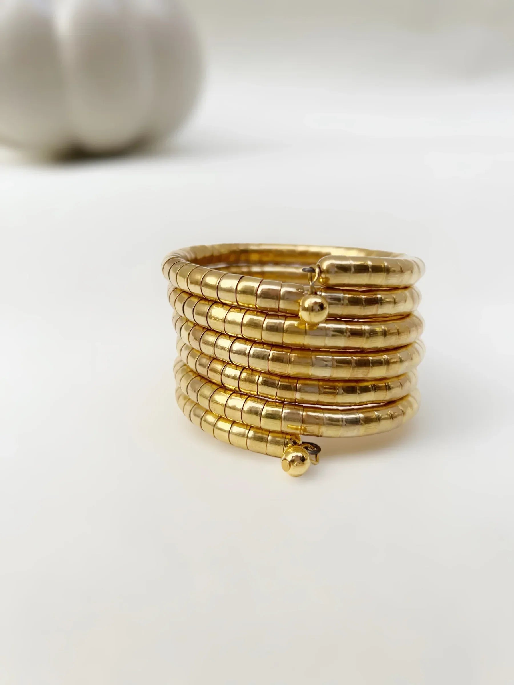 Ihita Coil Bracelet (Small) - Jhaanjhariya