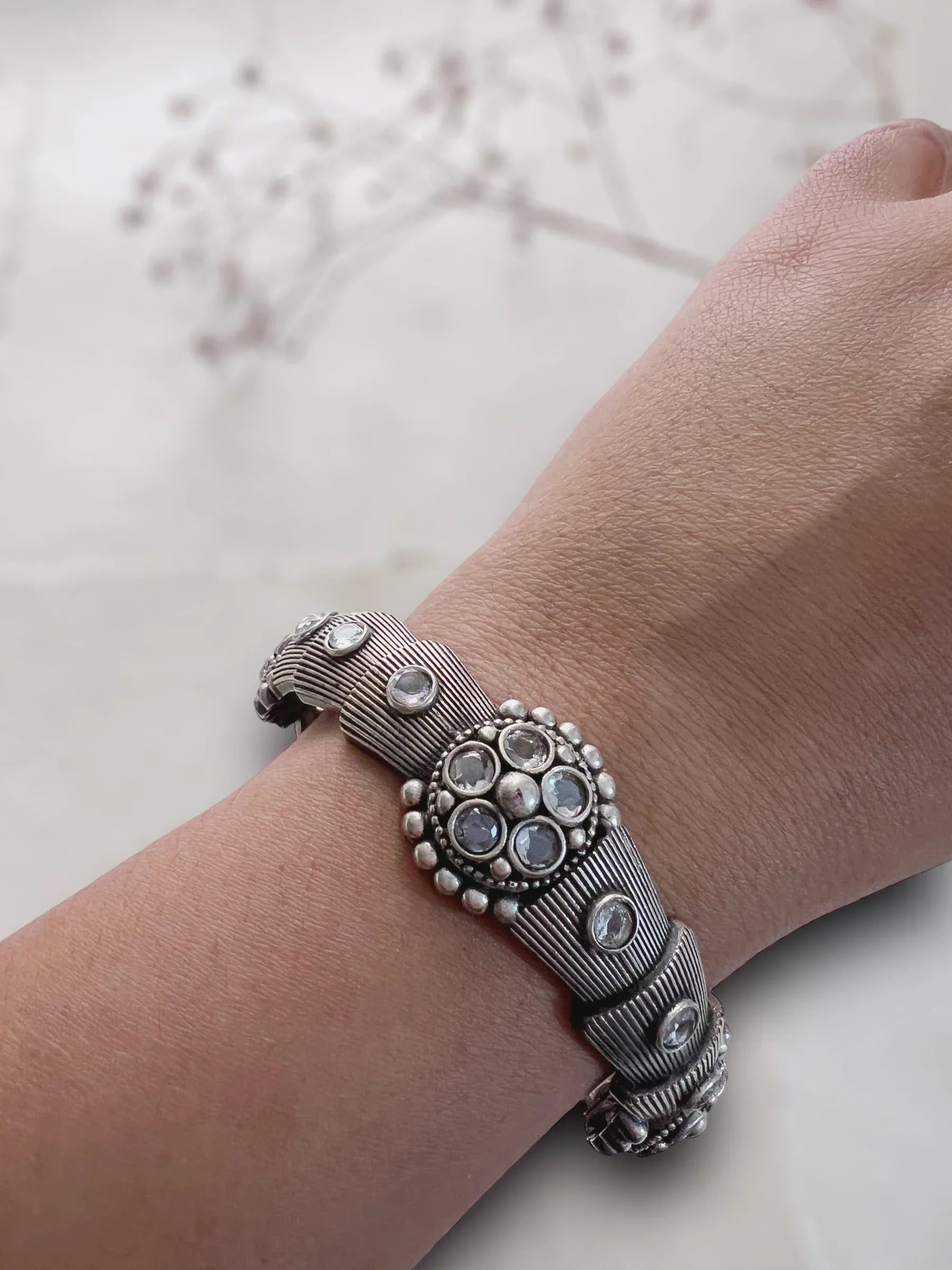 Mugdha - Jhaanjhariya