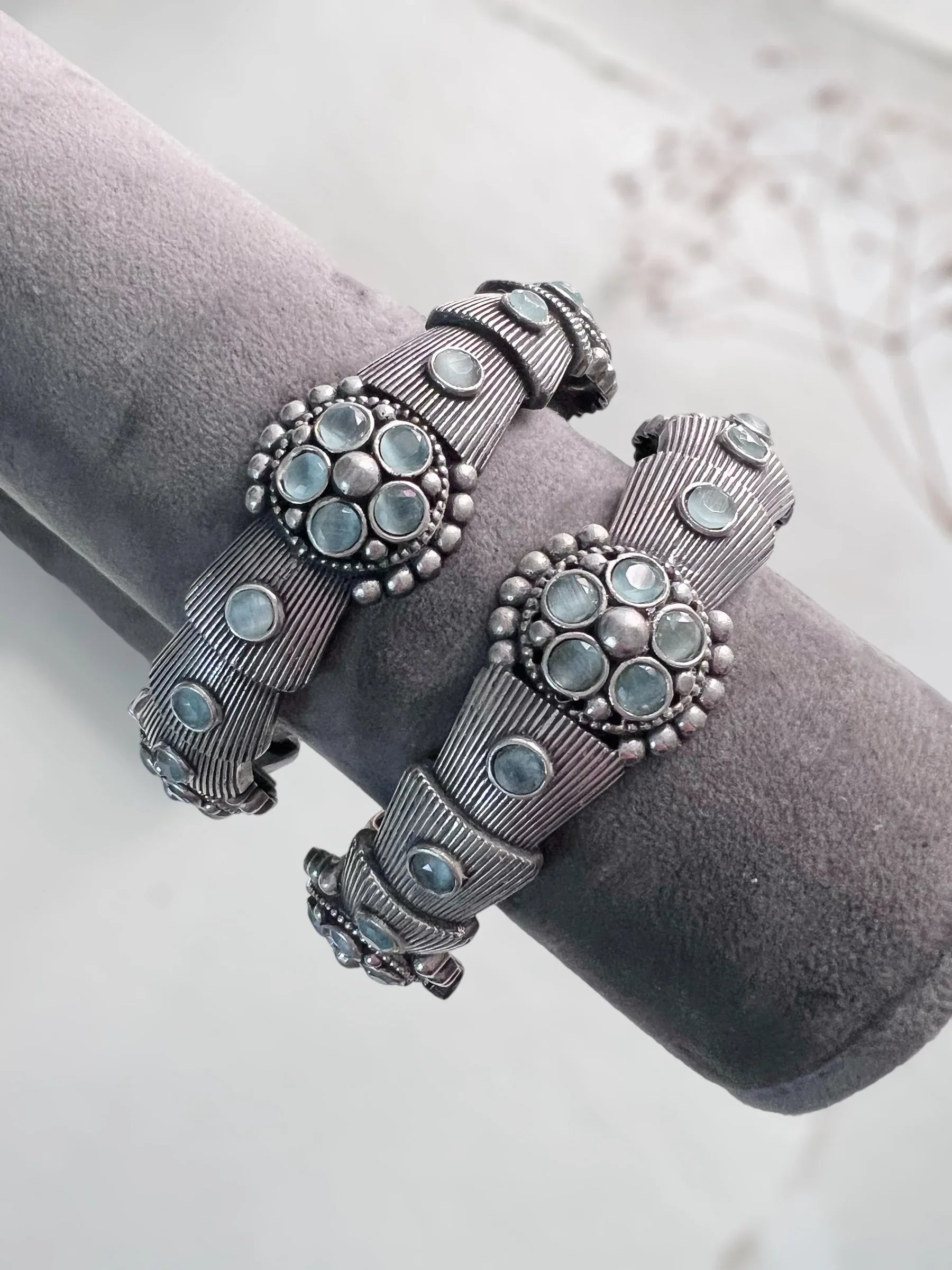 Mugdha - Jhaanjhariya