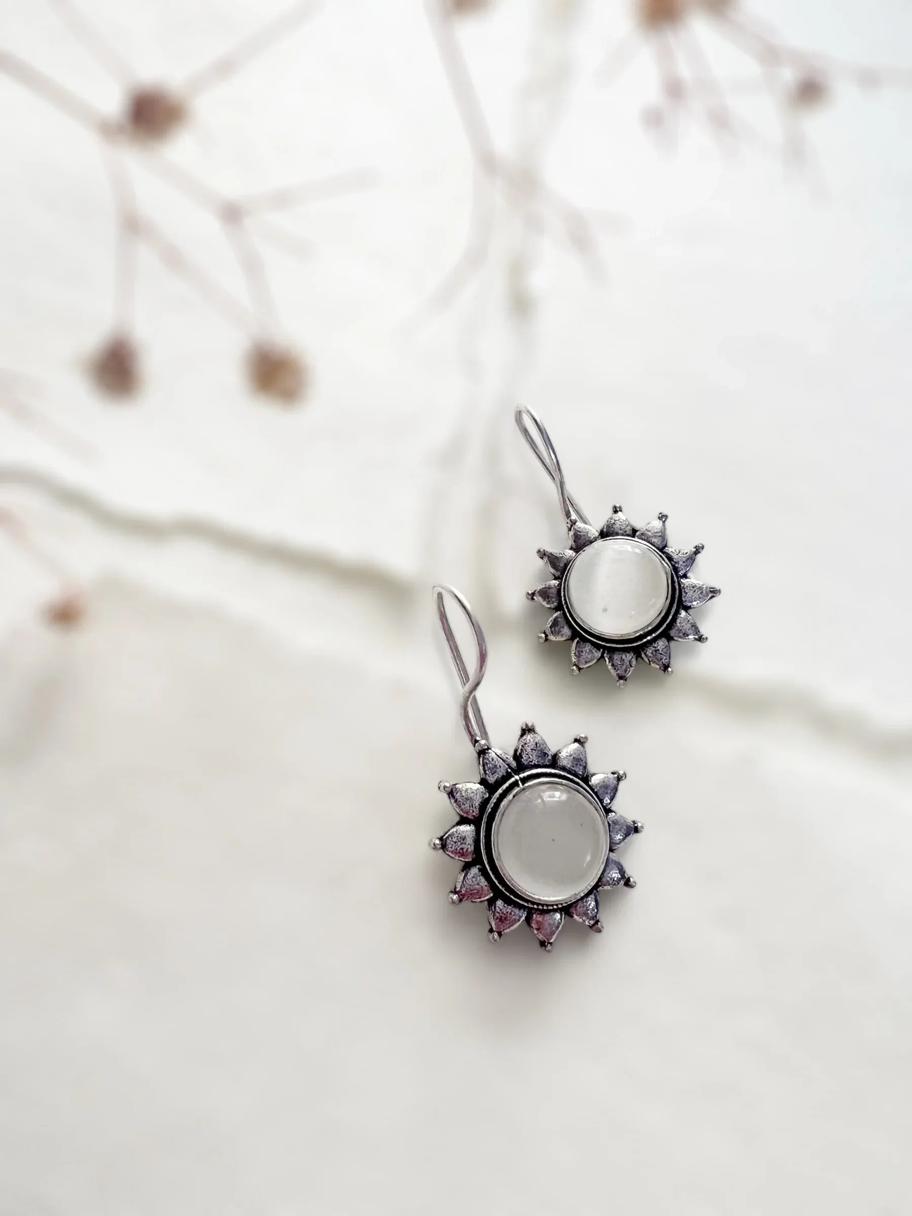 Sunflower Hook Earring - Jhaanjhariya