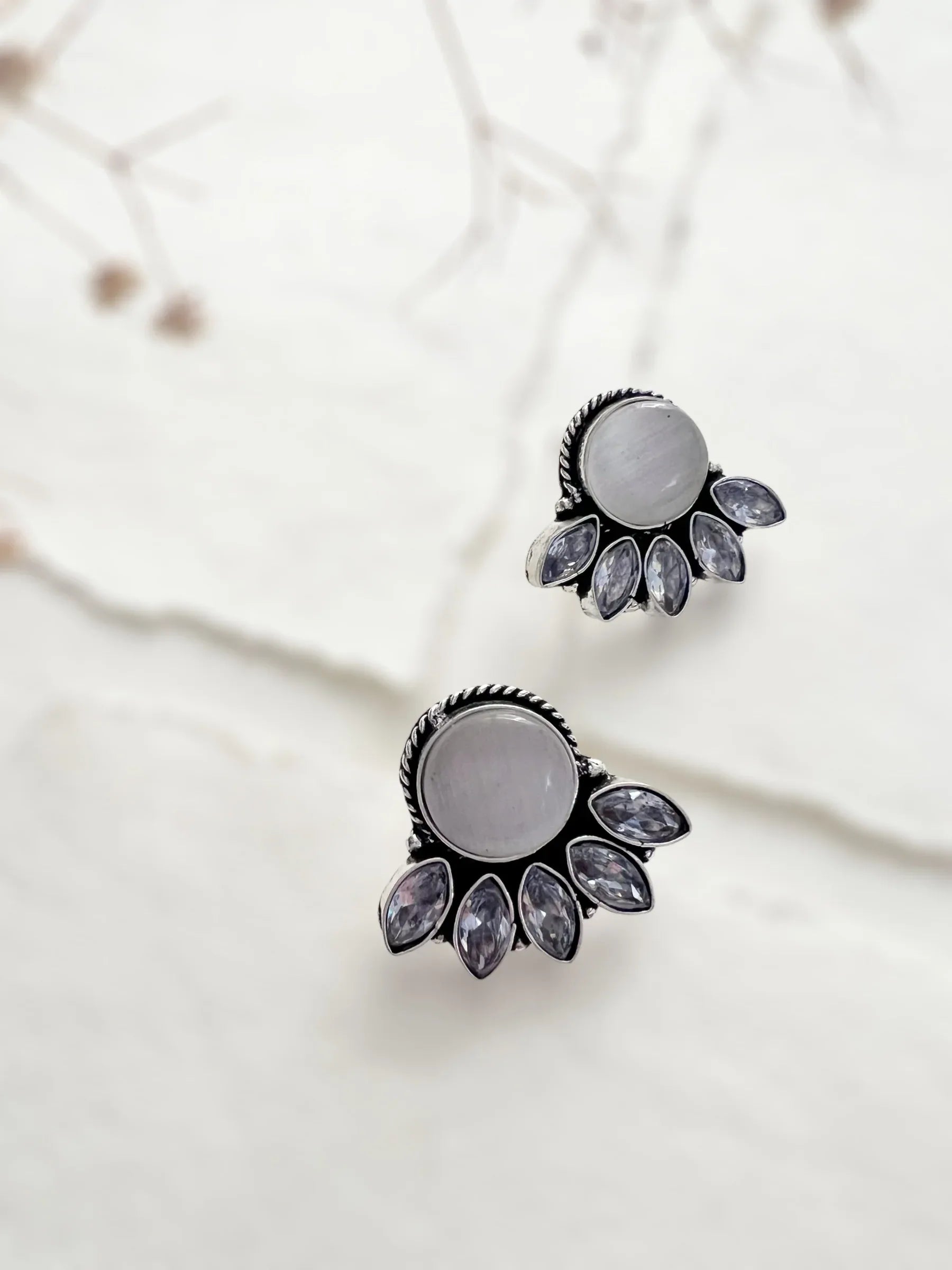 Teejh Studs - Jhaanjhariya