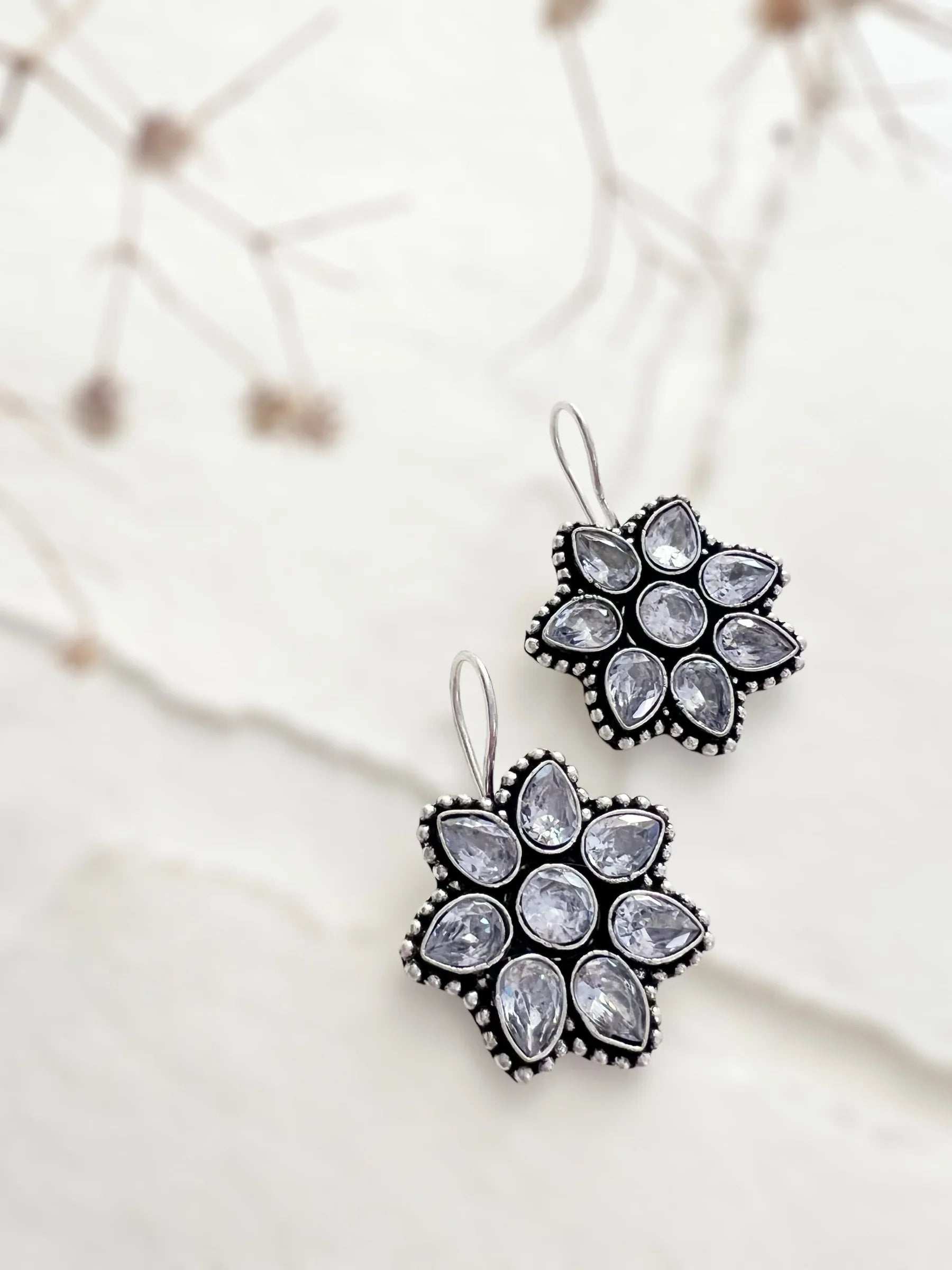 Naira Floral Hook Earring - Jhaanjhariya