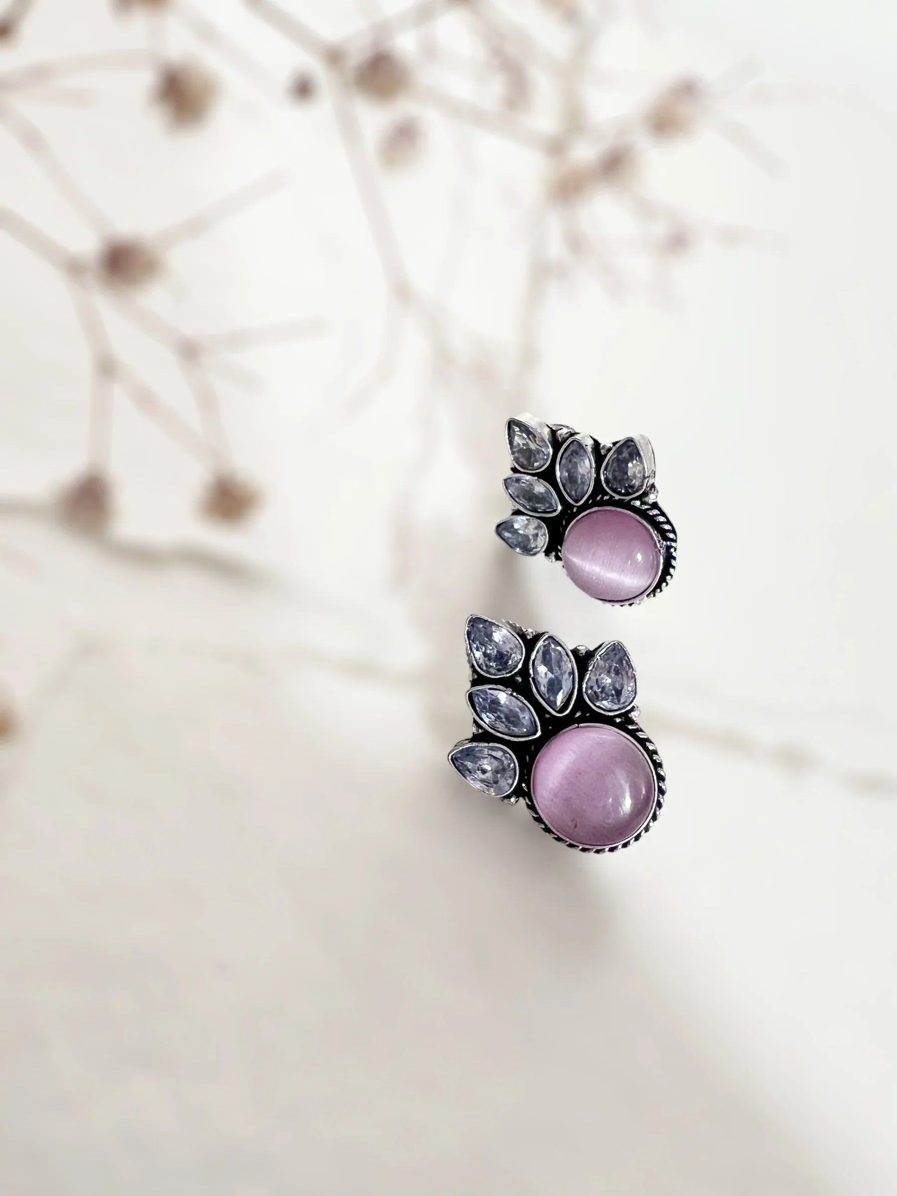 Lavani Studs - Jhaanjhariya