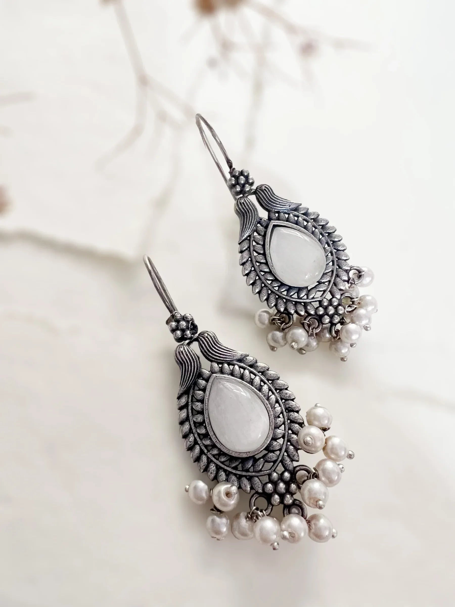 Chidiya Moti Hook Earring - Jhaanjhariya