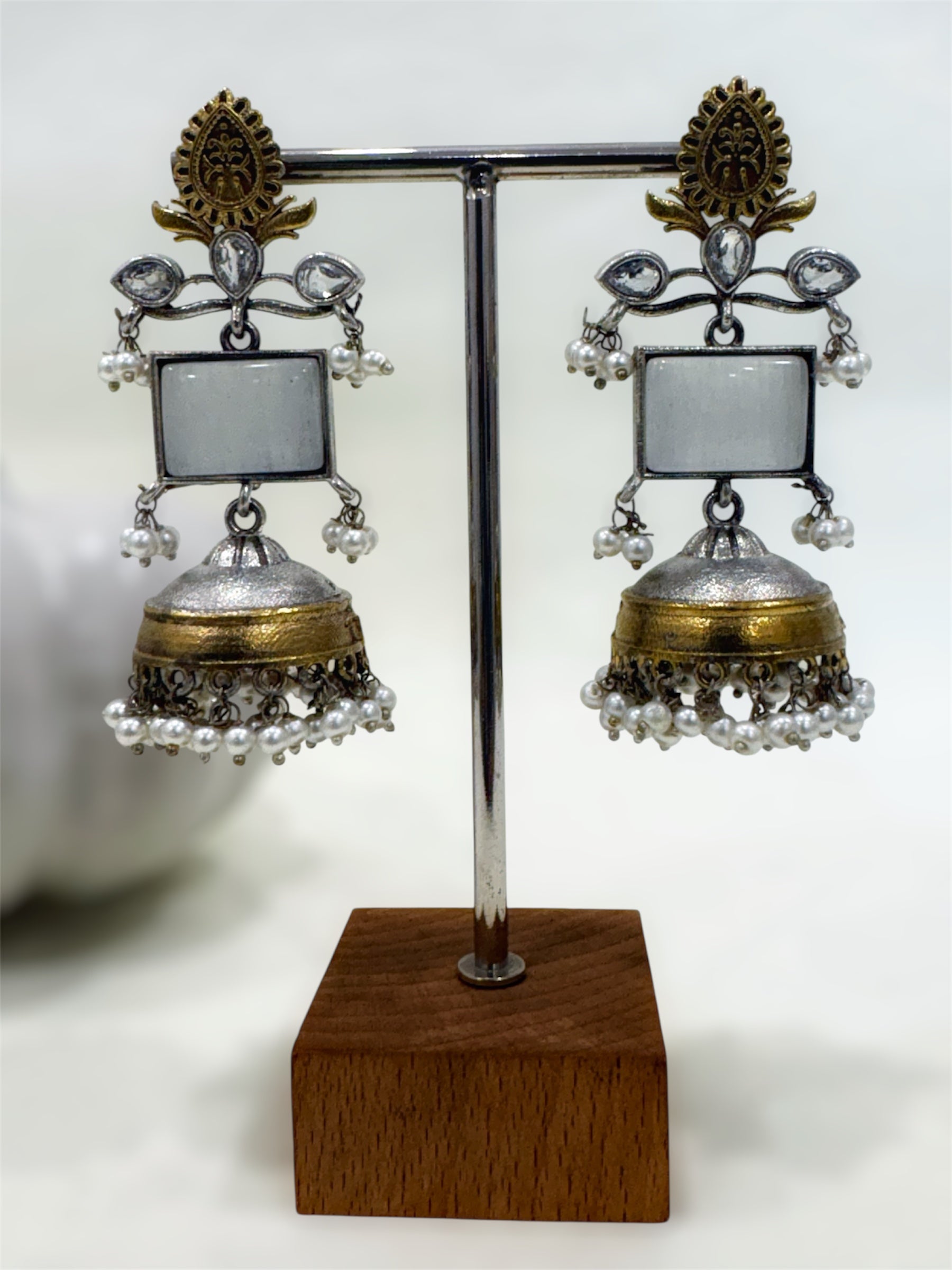 Pearl Duel Tone Jhumka