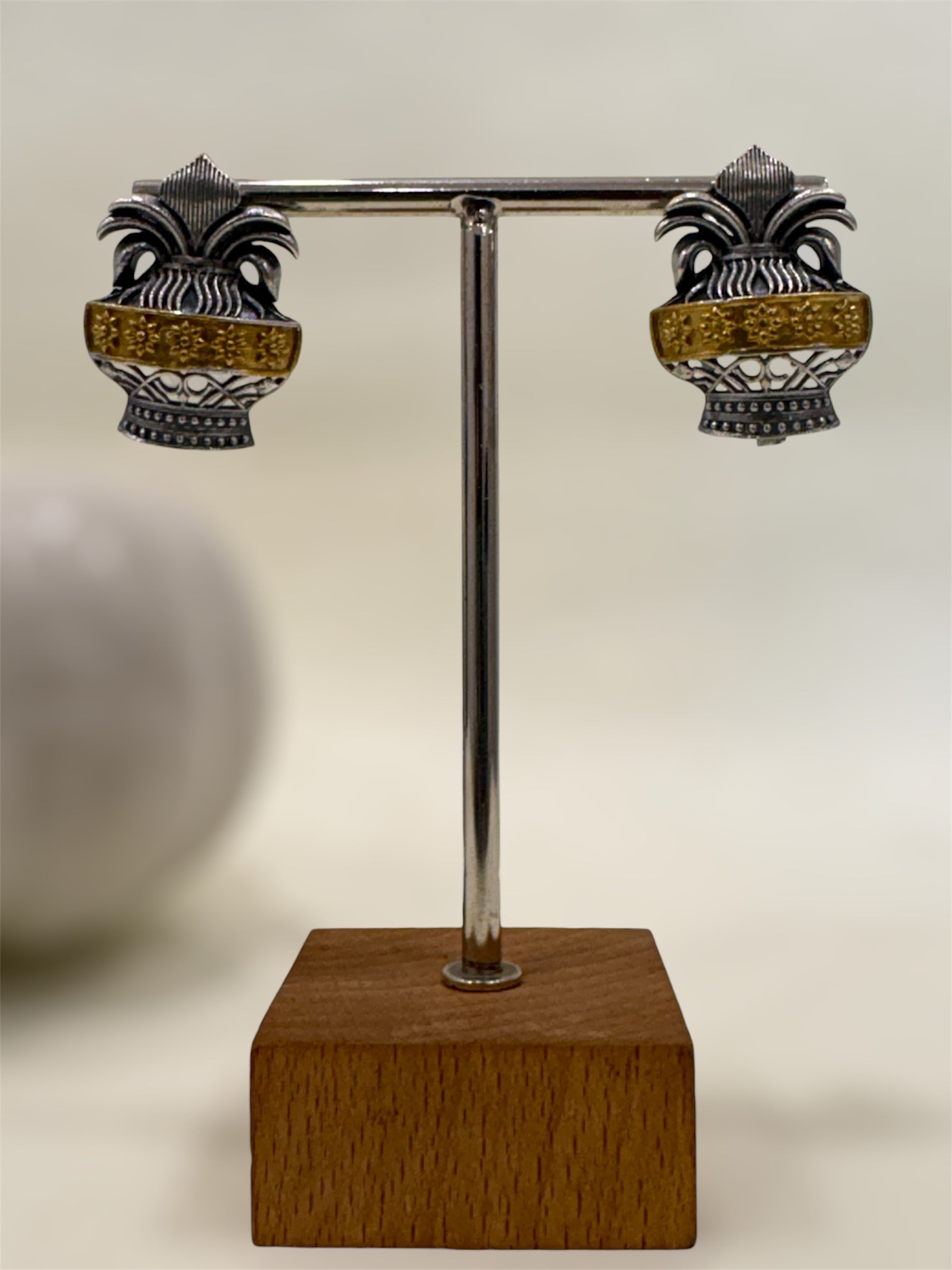 Kalash Duel Tone Studs