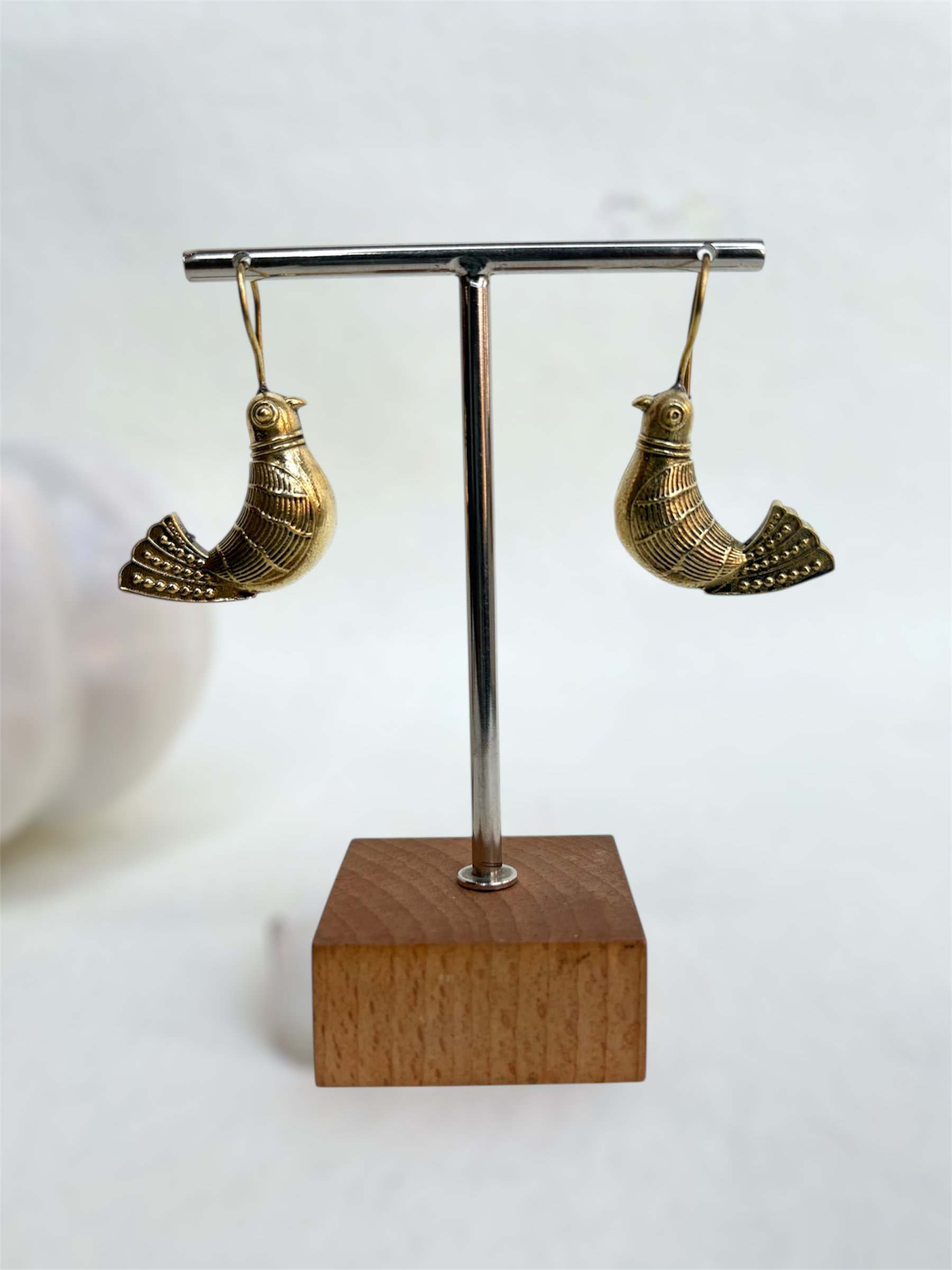 Koyal Sona Hook Earring