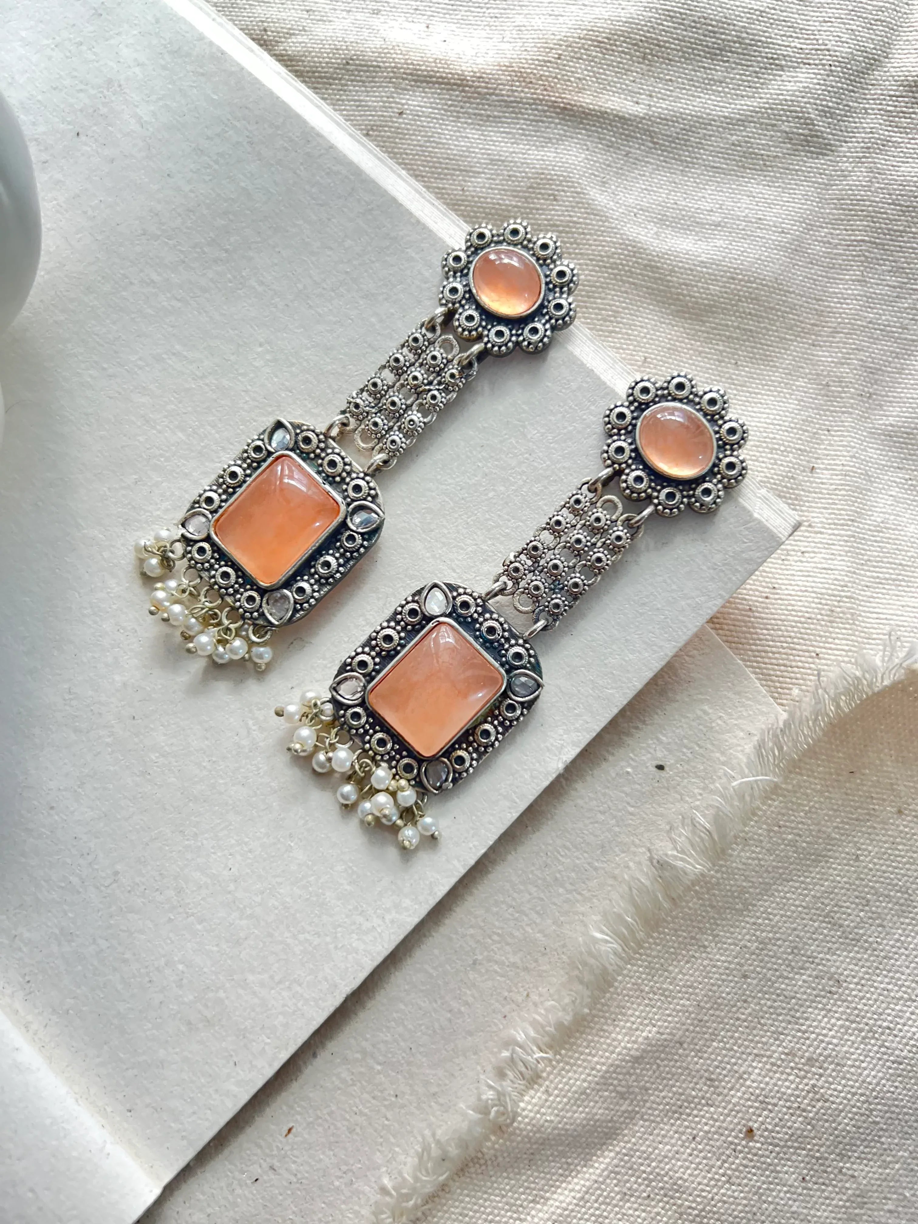 Lavanya earrings - Jhaanjhariya