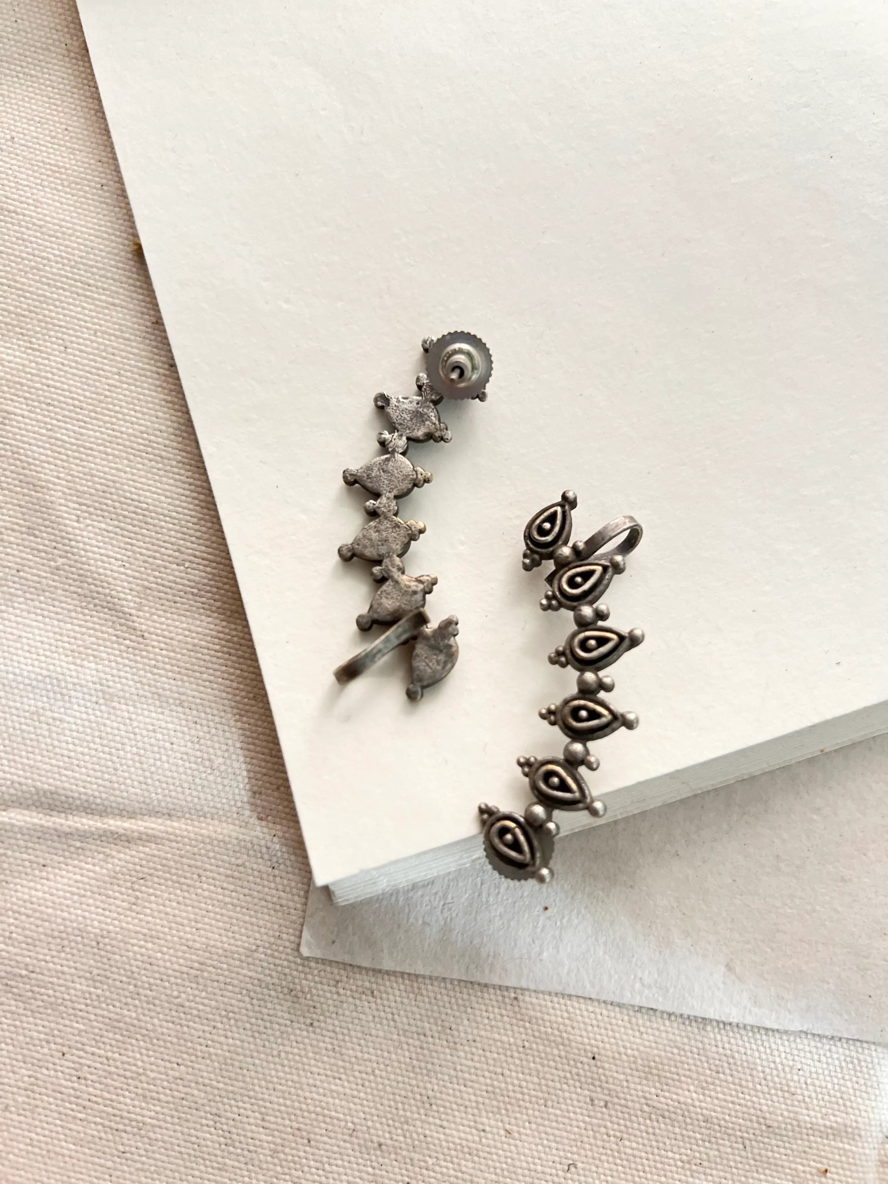 Nabeeha Earcuffs (SET OF TWO) - Jhaanjhariya